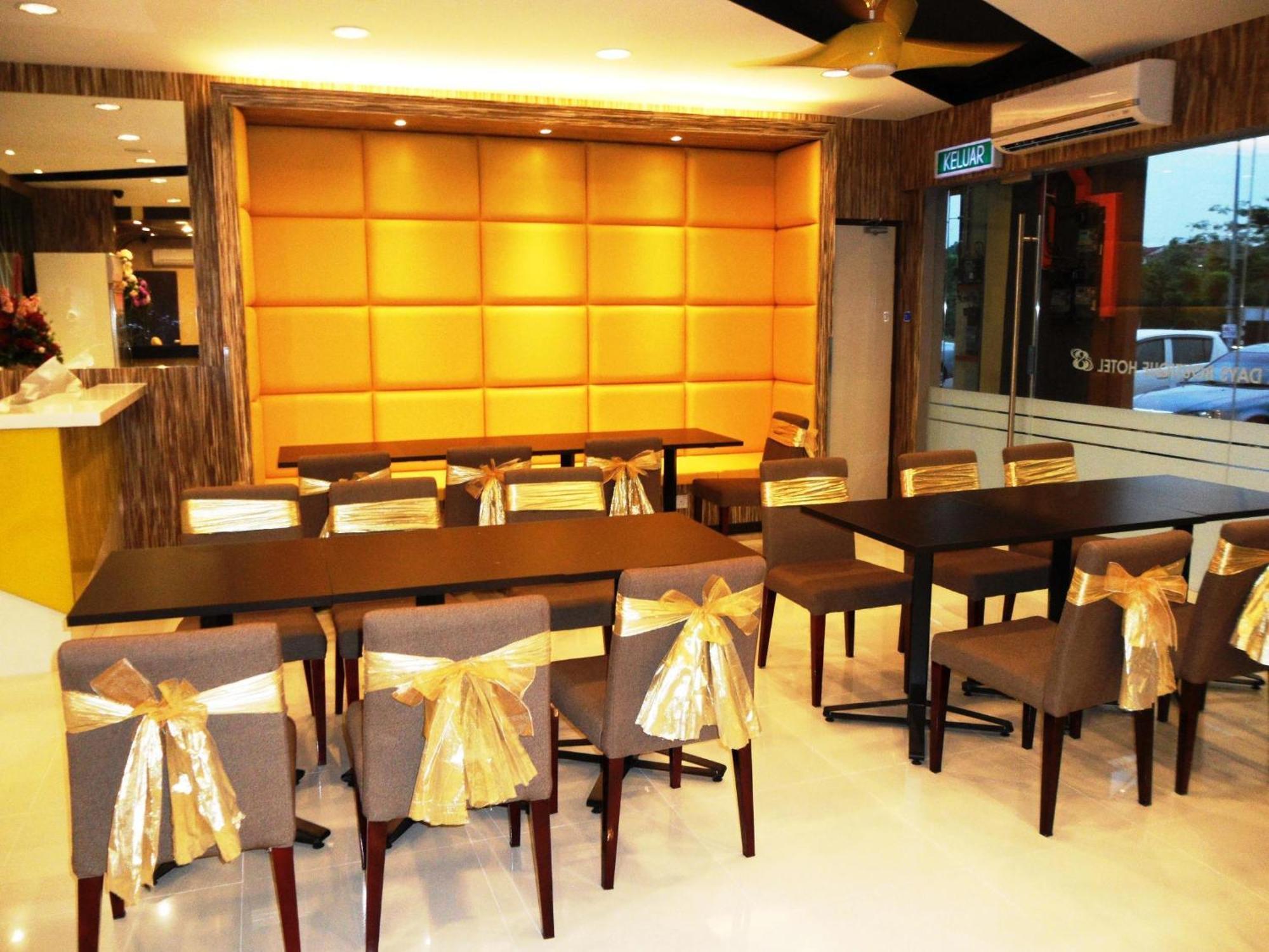 Eight Days Boutique Hotel - Mount Austin Johor Bahru Exterior photo