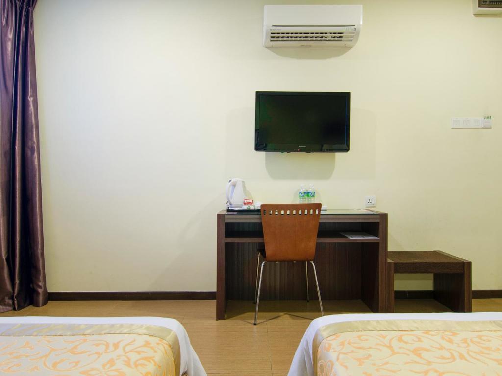 Eight Days Boutique Hotel - Mount Austin Johor Bahru Exterior photo