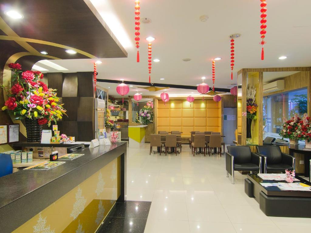 Eight Days Boutique Hotel - Mount Austin Johor Bahru Exterior photo